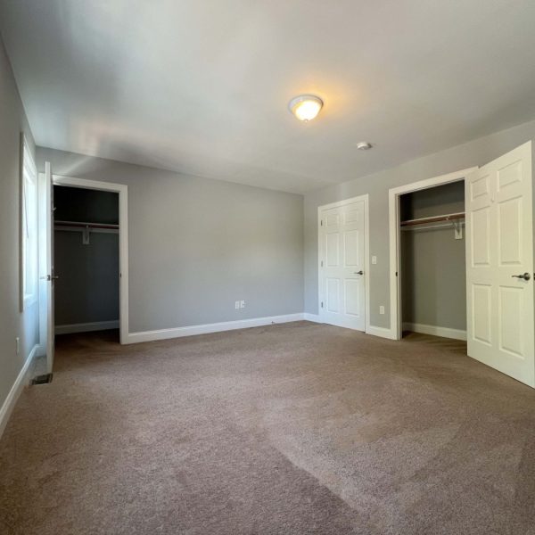 45-Main-MBR-Closets